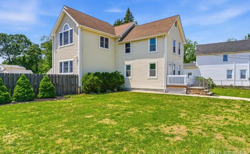 House in Sayreville, New Jersey, United States 1