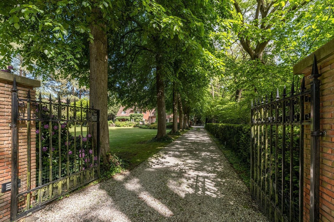 Villa in Tilburg, North Brabant, Netherlands 3 - 17967400