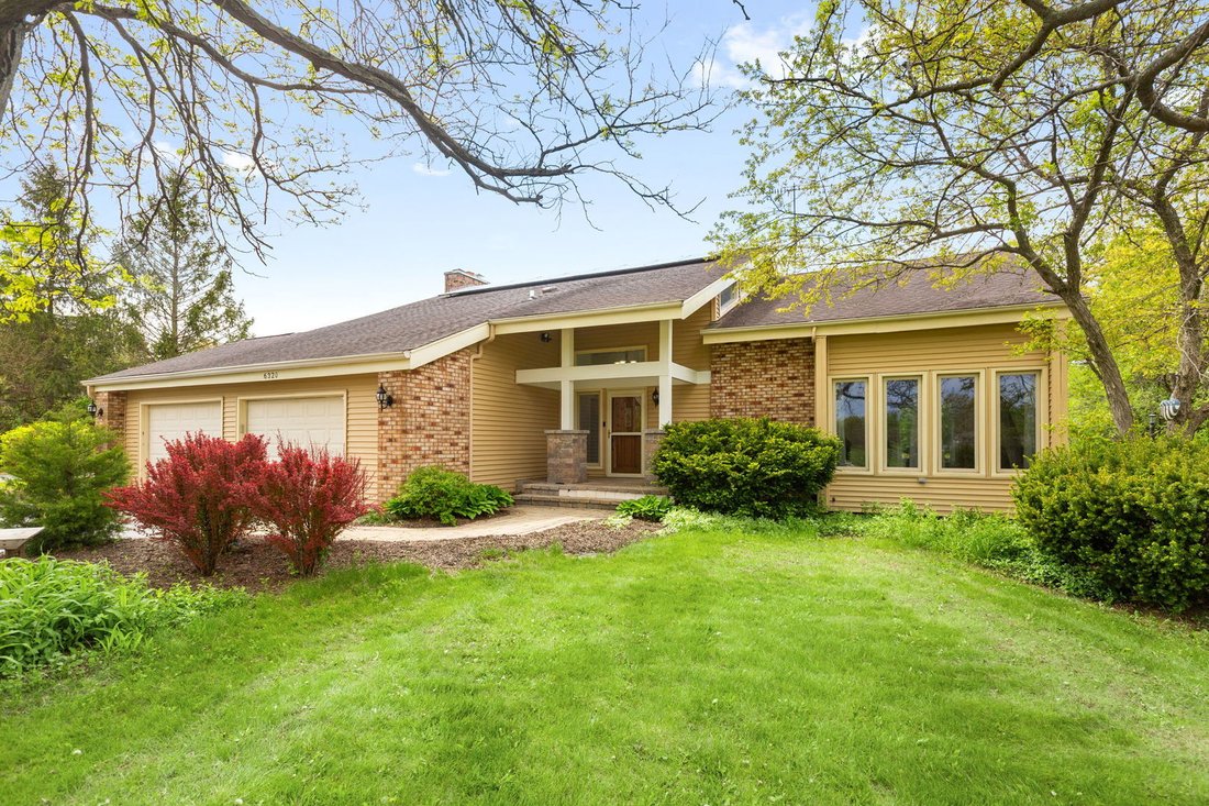 House in Huntley, Illinois, United States 1 - 17969409