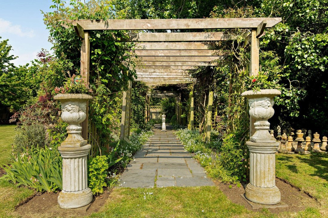 House in Borden, England 5 - 17966237