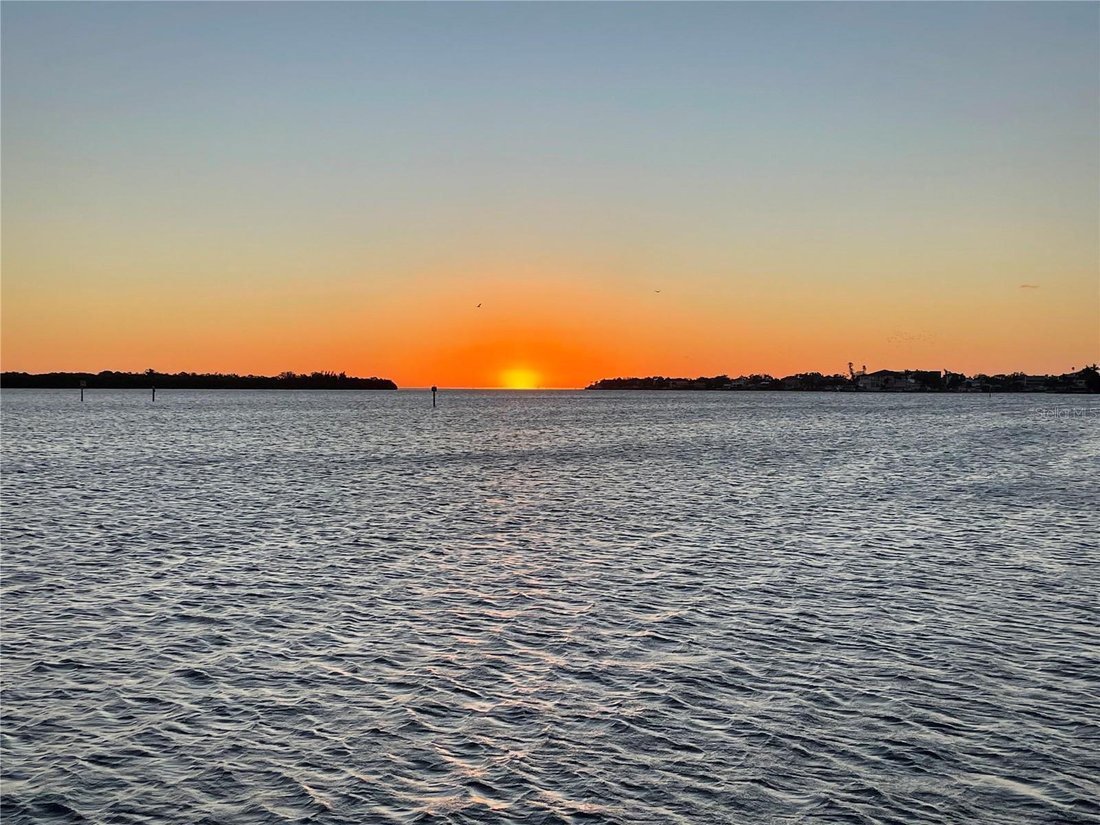 Land in St. Petersburg, Florida, United States 5 - 17970477