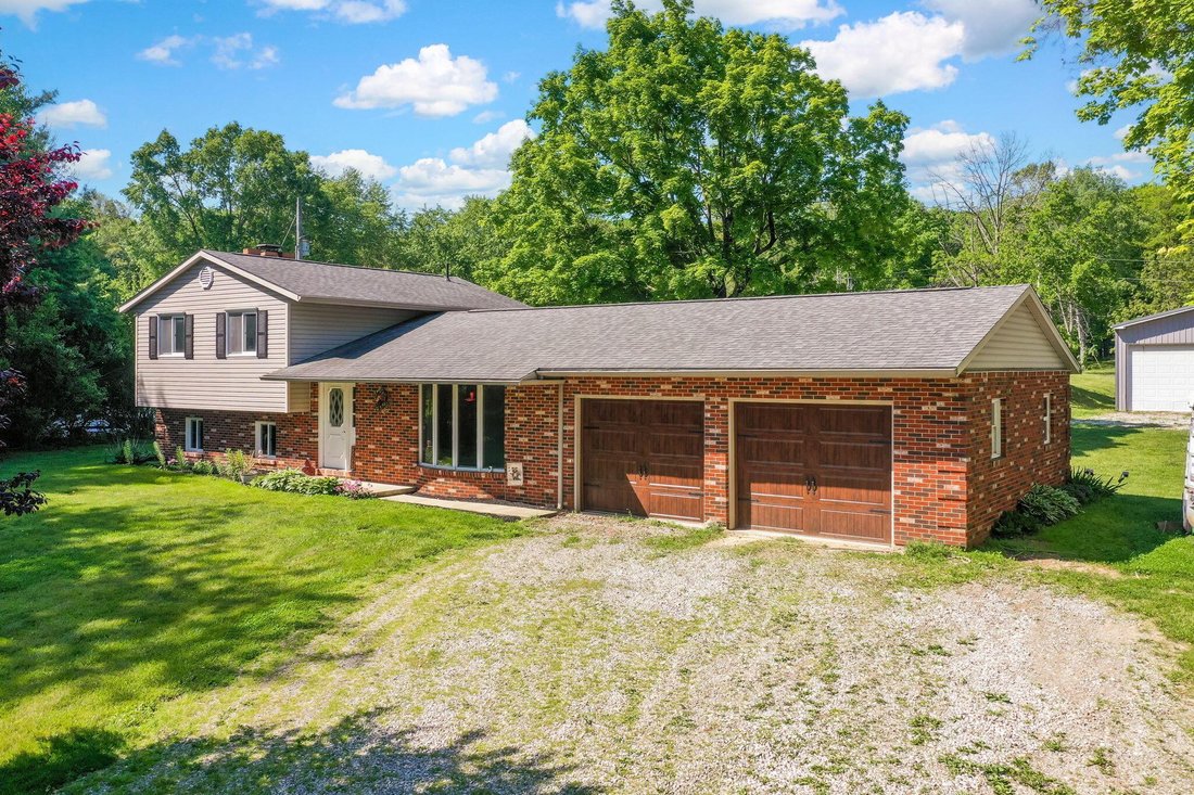 House in Carroll, Ohio, United States 2 - 17972377