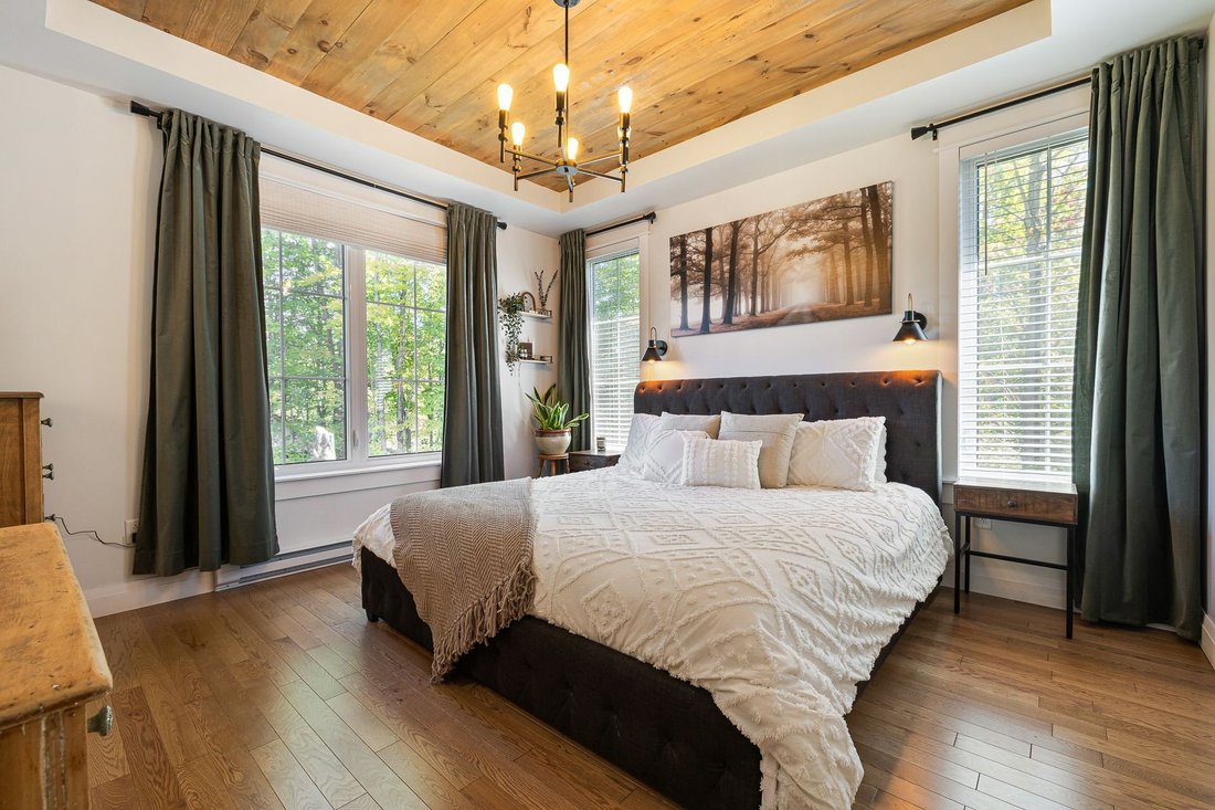 House in Granby, Quebec, Canada 4 - 17094822