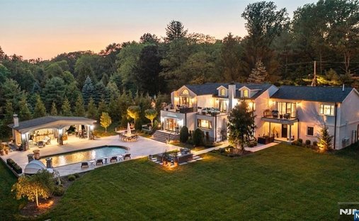 House in Montvale, New Jersey, United States 1