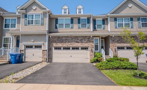 Stadthaus in Monroe Township, New Jersey, Vereinigte Staaten 1