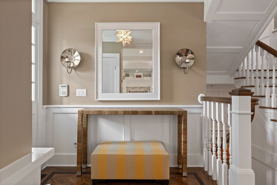 East Hampton, New York, United States 5 - 17967016