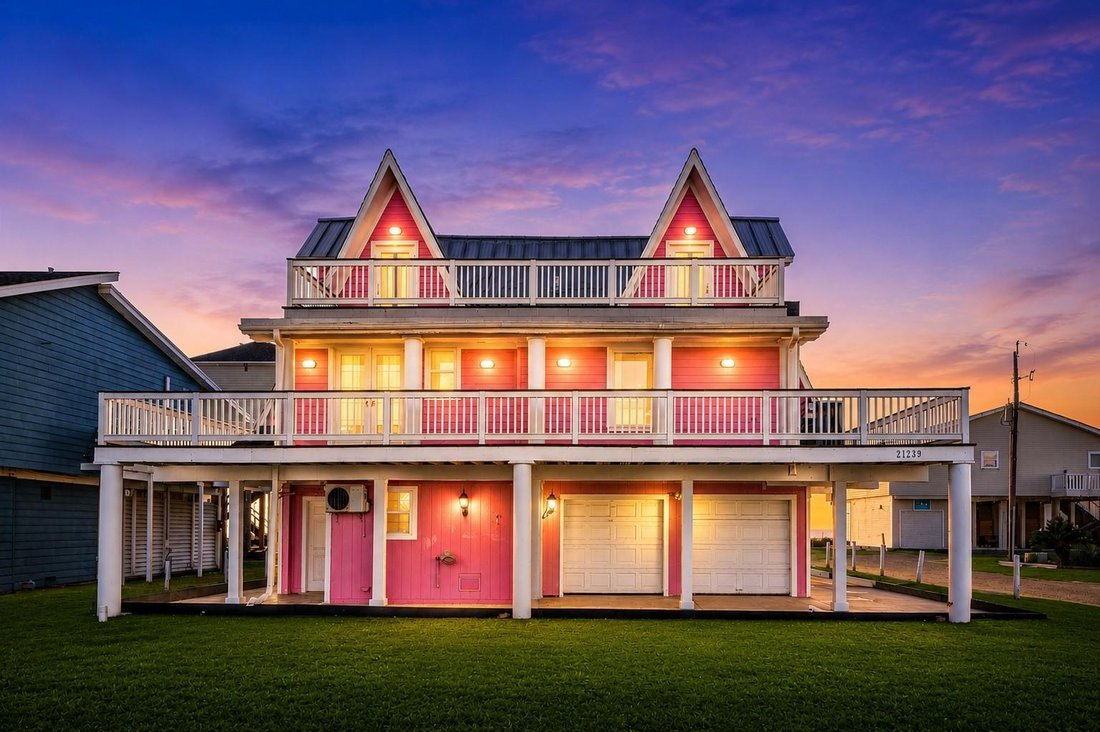 House in Galveston, Texas, United States 1 - 17068042