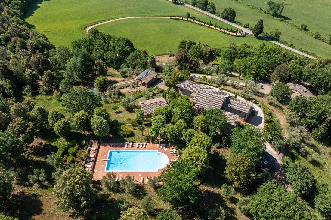 Casole d'Elsa, Tuscany, Italy 4 - 17969889