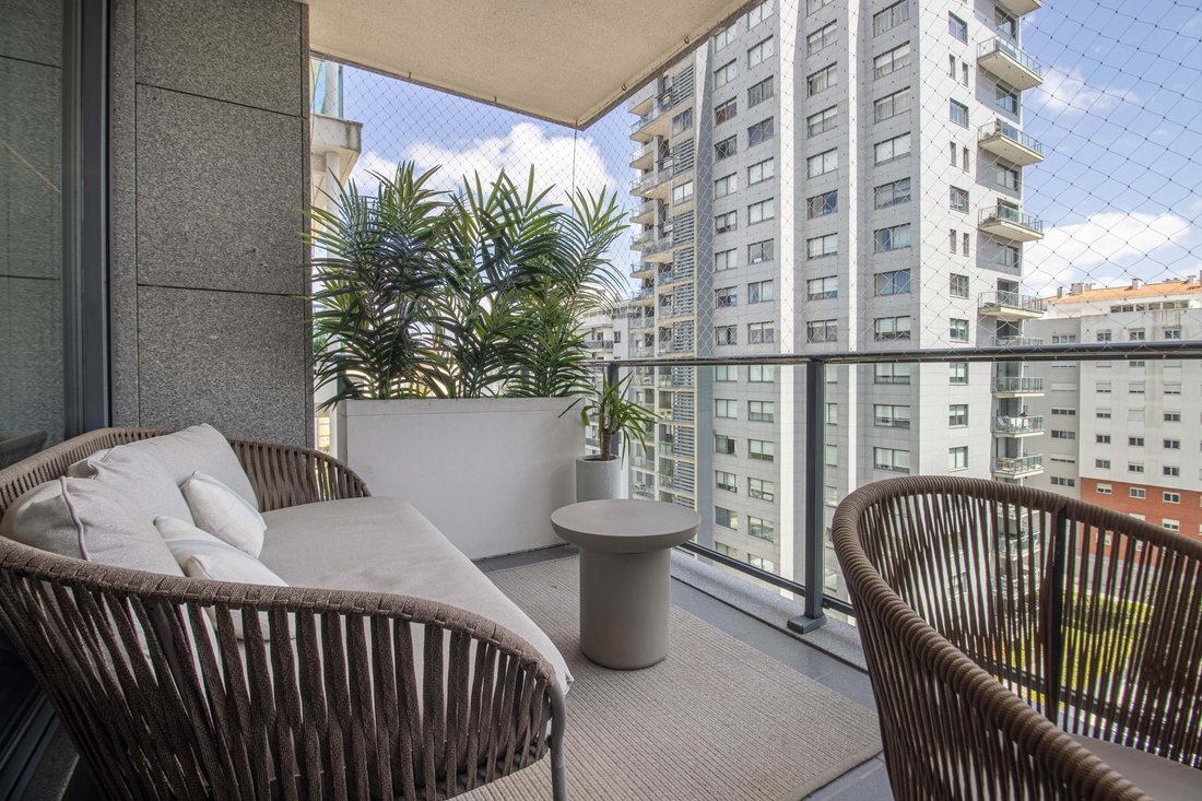 Apartment in Alvalade, Lisbon, Portugal 3 - 17967838