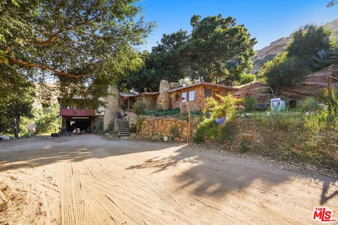 House in Canoga Park, California, United States 1 - 17968233