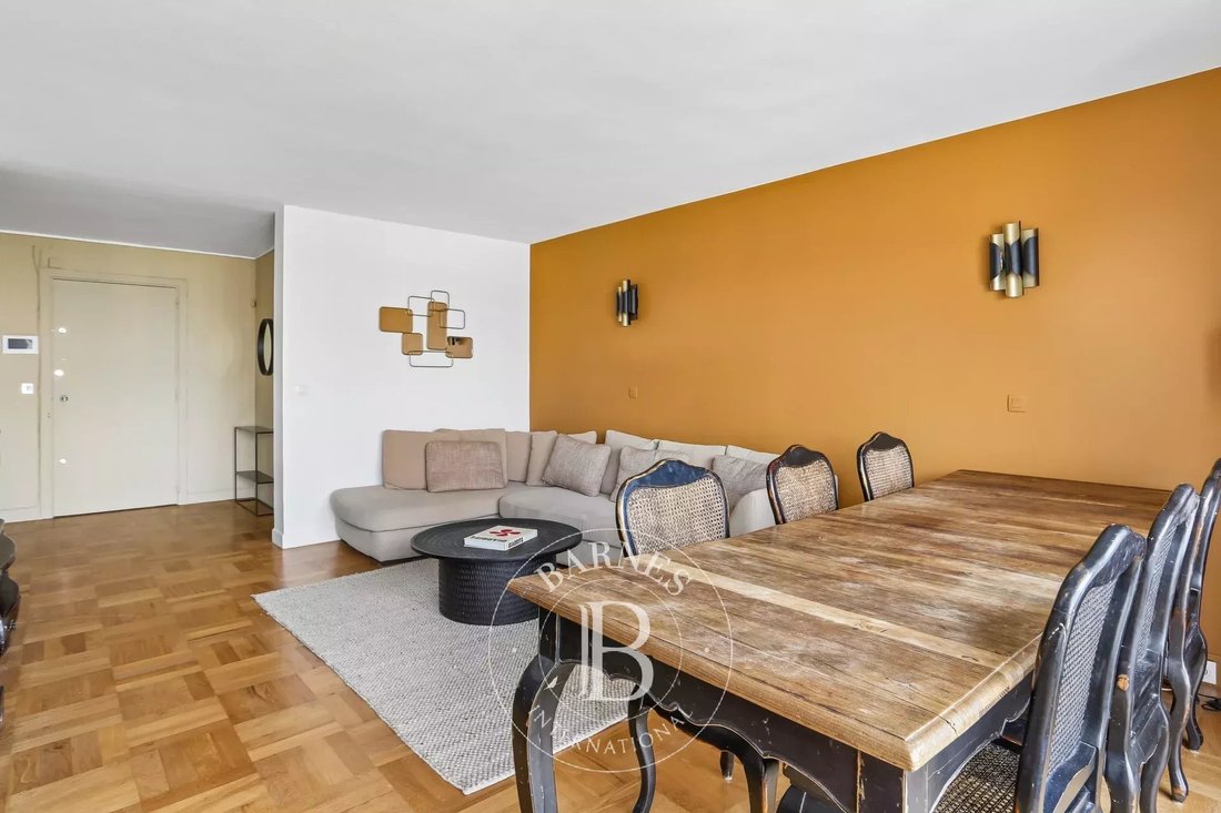 Apartment in Porte Dauphine, Paris 16e Arrondissement, Paris 2 - 17967189