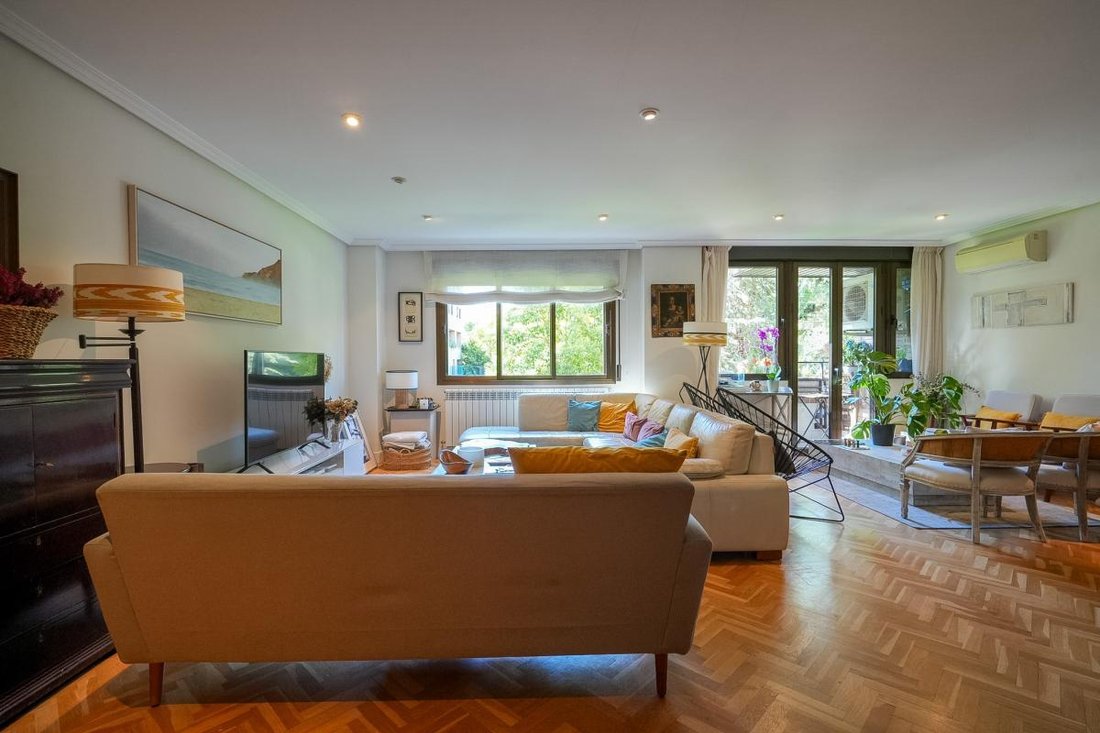 Apartment in Fuencarral-El Pardo, Madrid, Spain 5 - 17898628