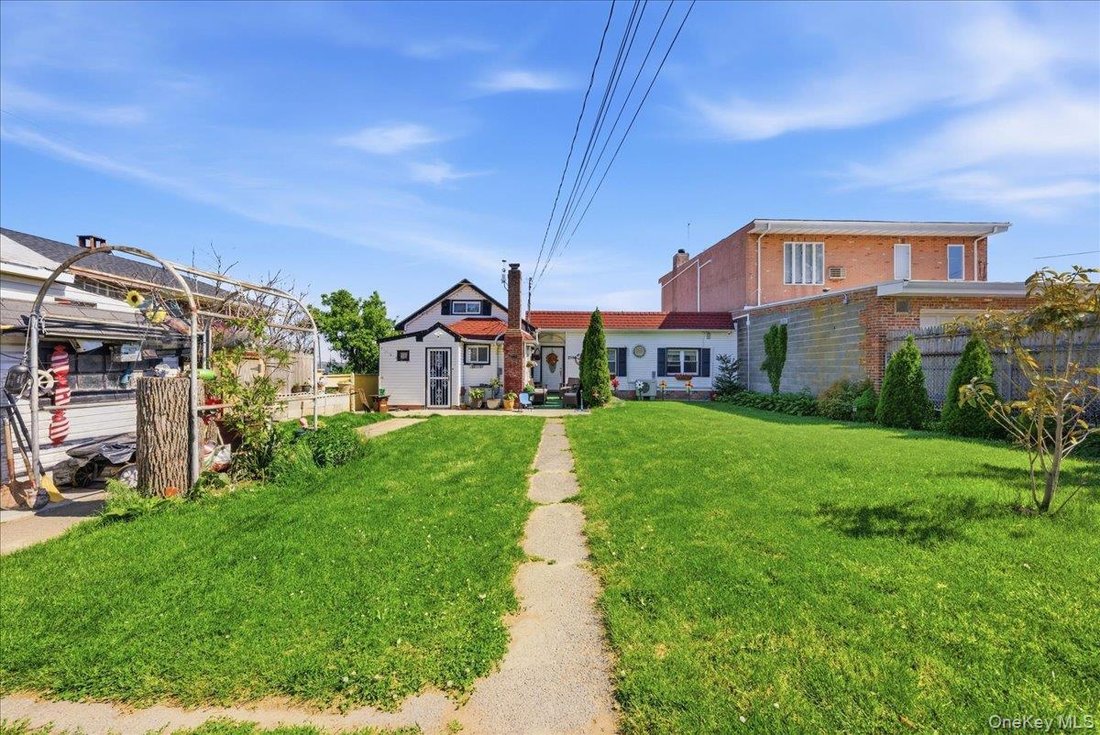 House in New York, New York, United States 3 - 17968999