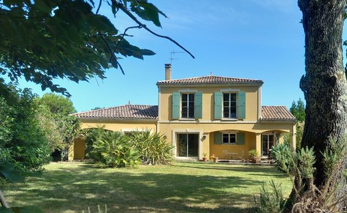 Villa à Noës, Pessac, France 1