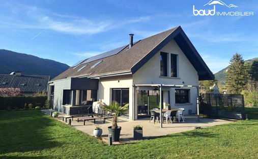 House in Lans-en-Vercors, Auvergne-Rhône-Alpes, France 1
