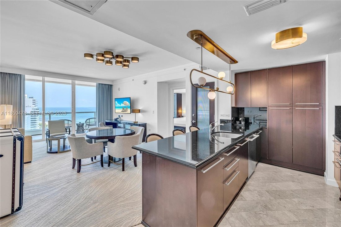Condo in Miami Beach, Florida, United States 5 - 16640216