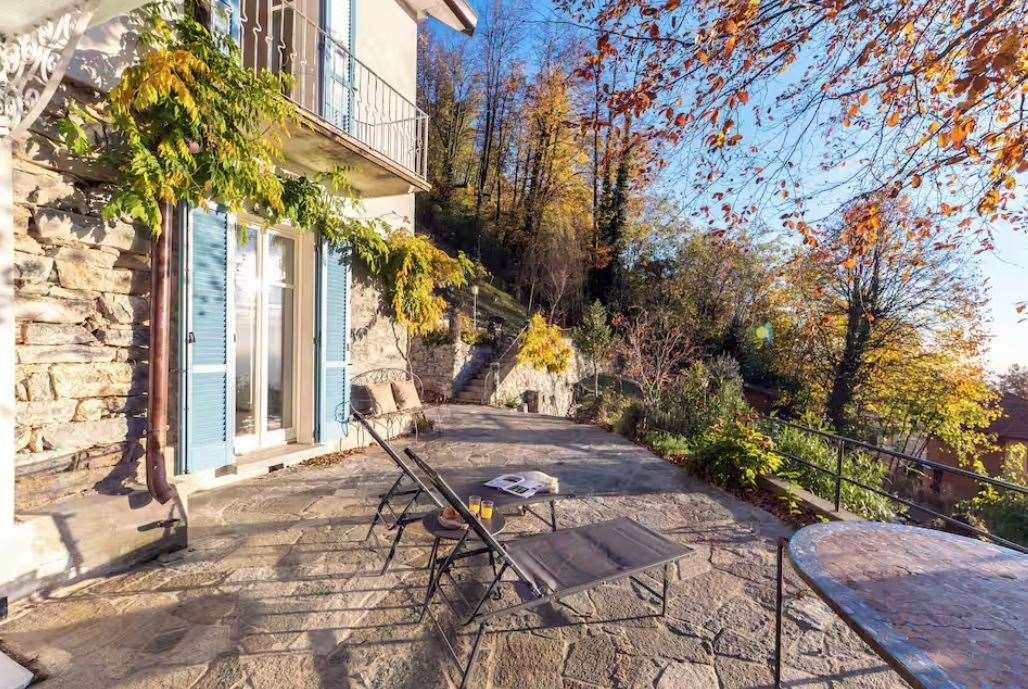 Villa in Brunate, Lombardy, Italy 1 - 17968521