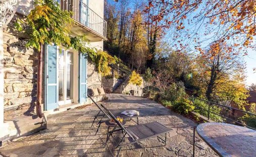 Villa in Brunate, Lombardy, Italy 1