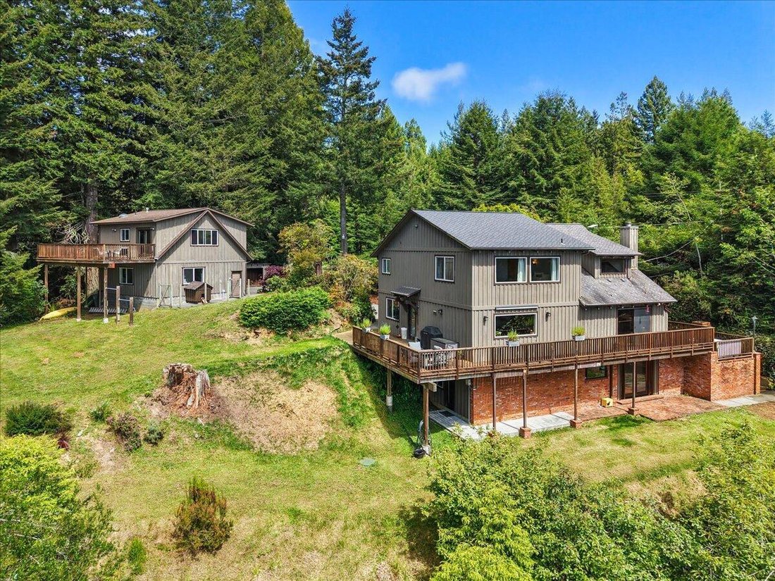 Kneeland, California, United States 2 - 17967296