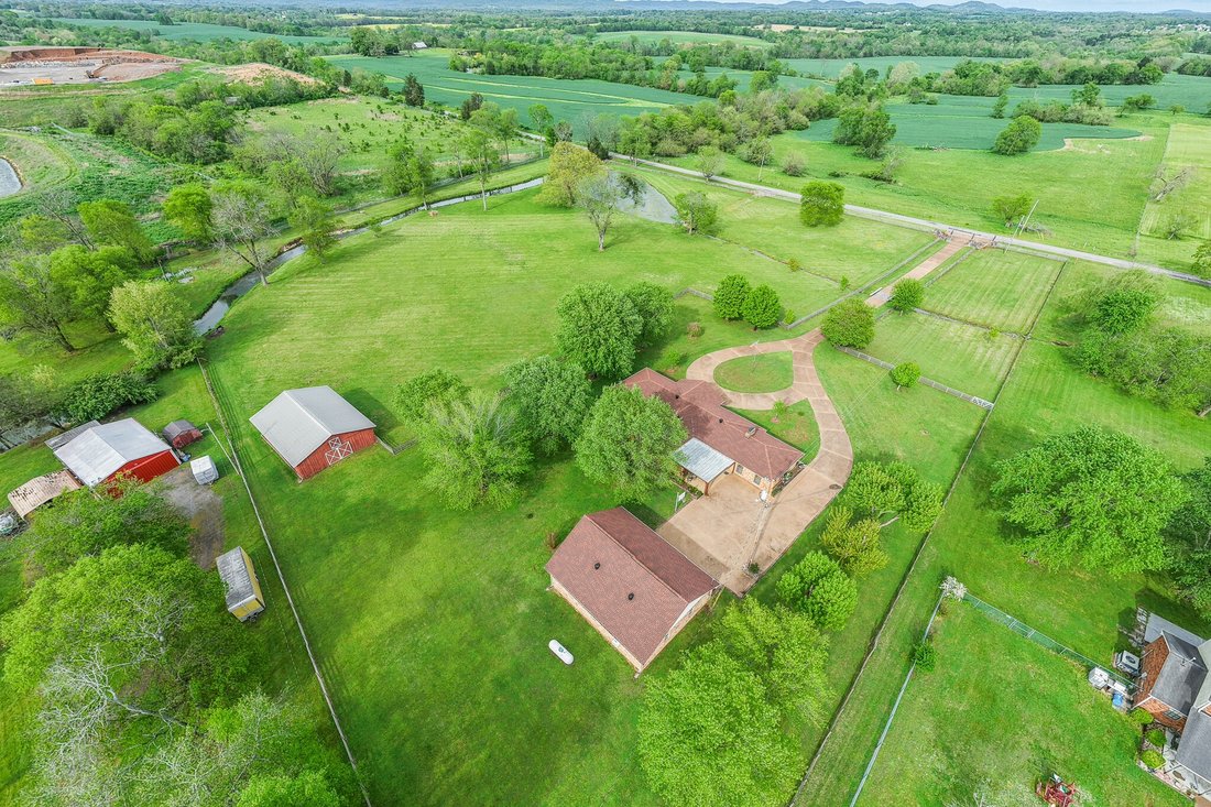 House in Gallatin, Tennessee, United States 3 - 17969450