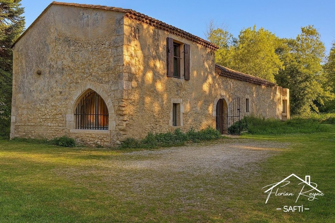 House in Moulis-en-Medoc, Nouvelle-Aquitaine, France 2 - 17967997