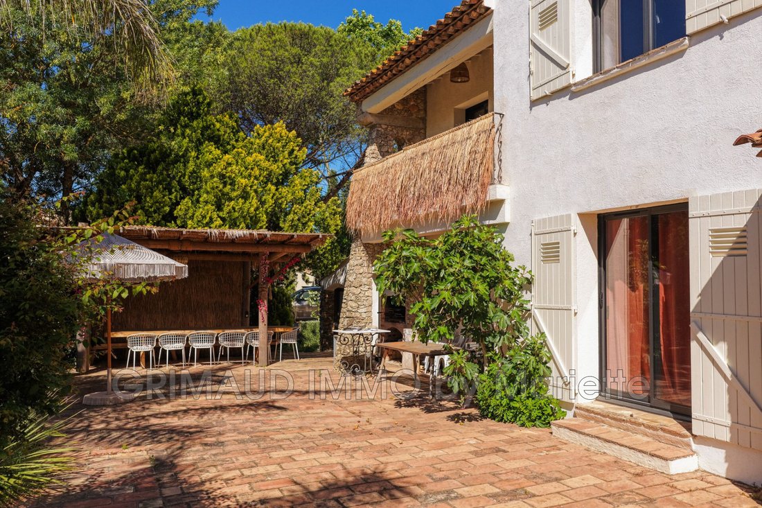 Villa in Grimaud, Provence-Alpes-Côte d'Azur, France 4 - 14690309