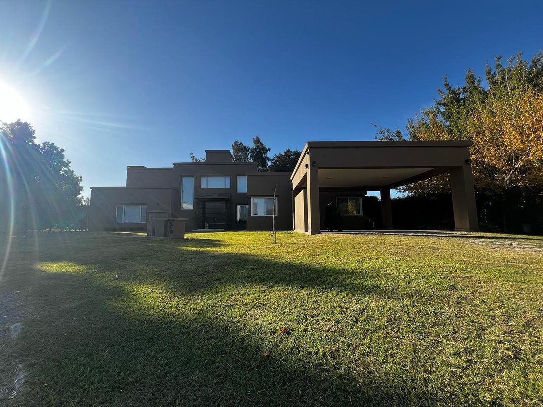 House in Rivadavia, San Juan Province, Argentina 3 - 17968575