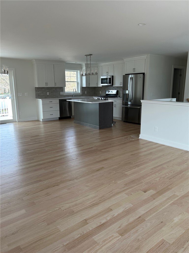 House in Warwick, Rhode Island, United States 2 - 17968386