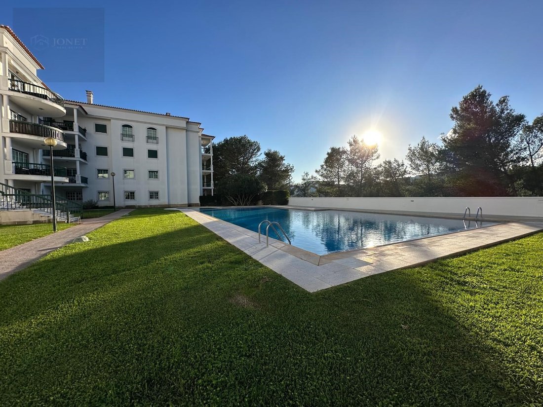 Apartment in Alcabideche, Lisbon, Portugal 1 - 17970212