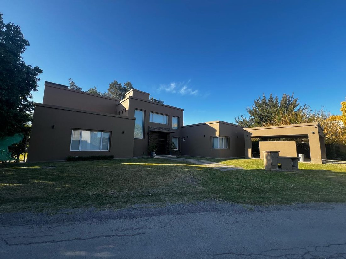 House in Rivadavia, San Juan Province, Argentina 2 - 17968575