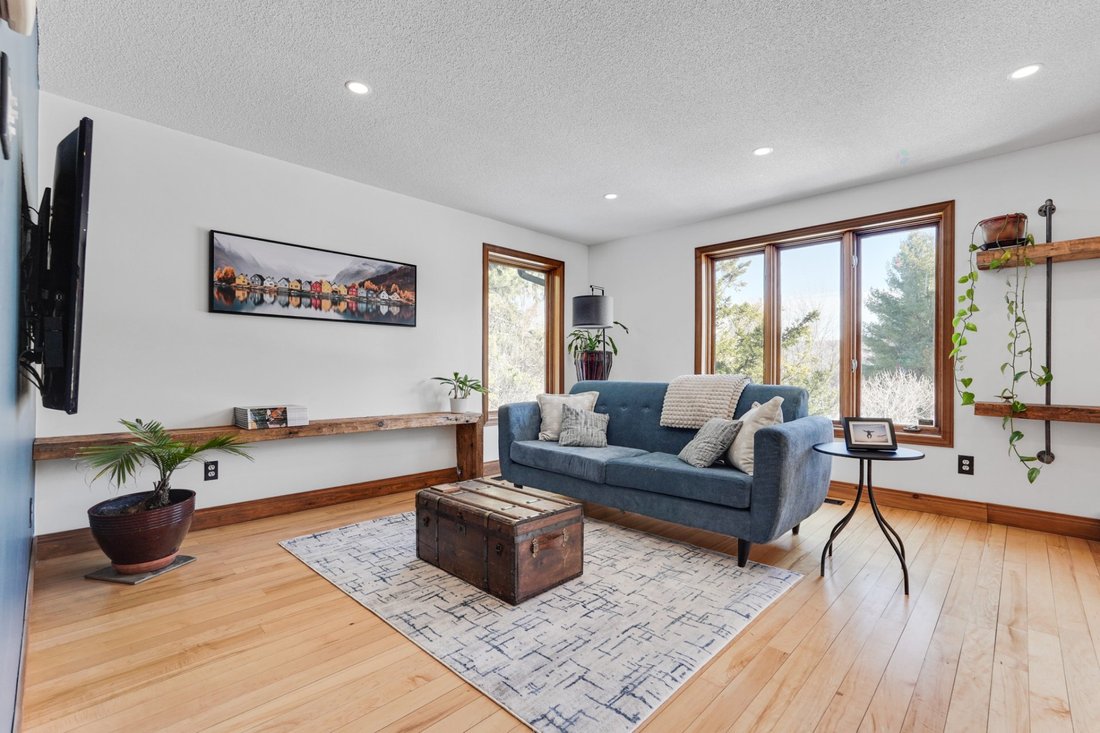House in Chelsea, Quebec, Canada 5 - 17314412