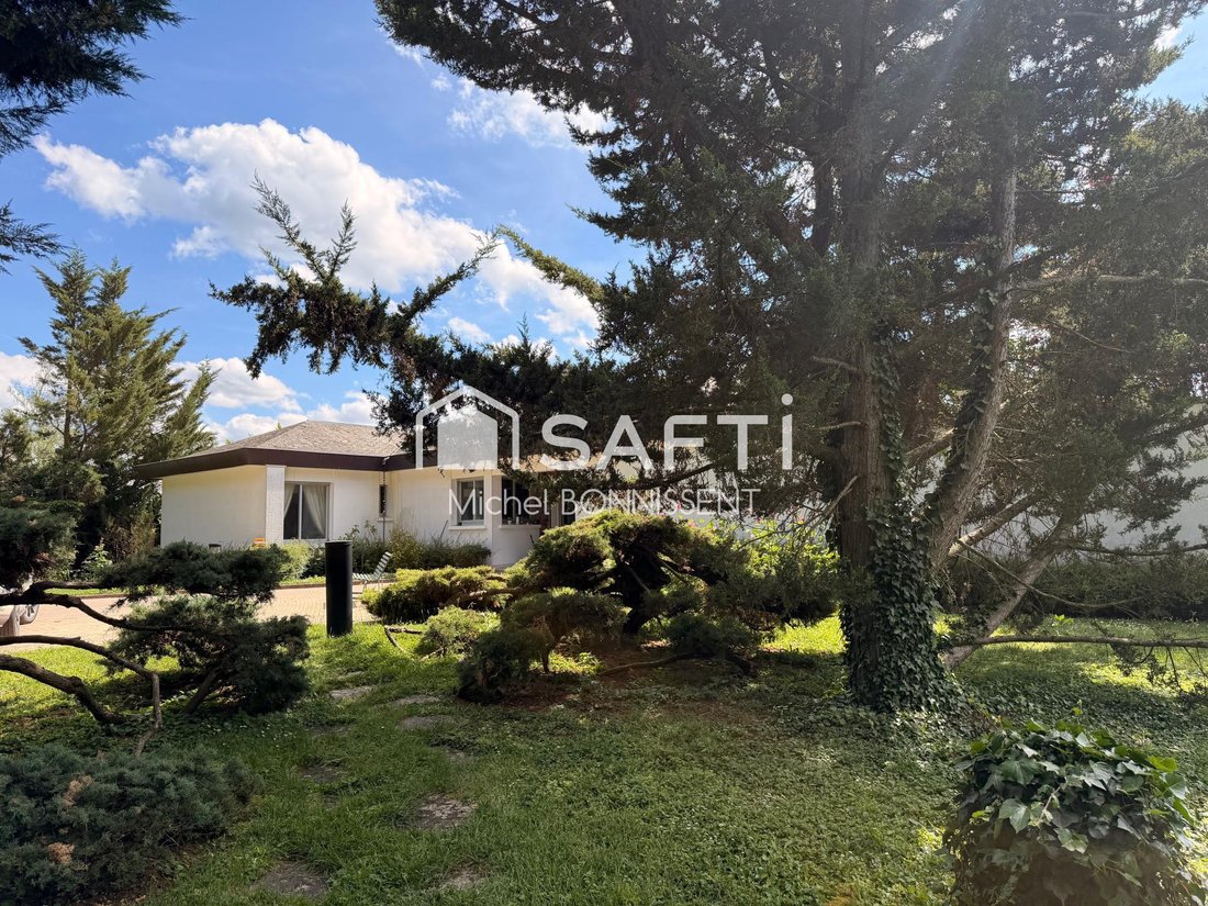 House in Saint-Doulchard, Centre-Val de Loire, France 4 - 17968001