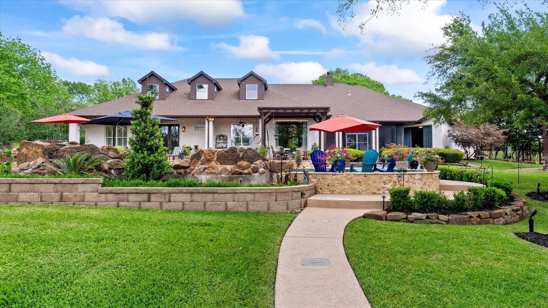 House in Conroe, Texas, United States 2 - 17966744