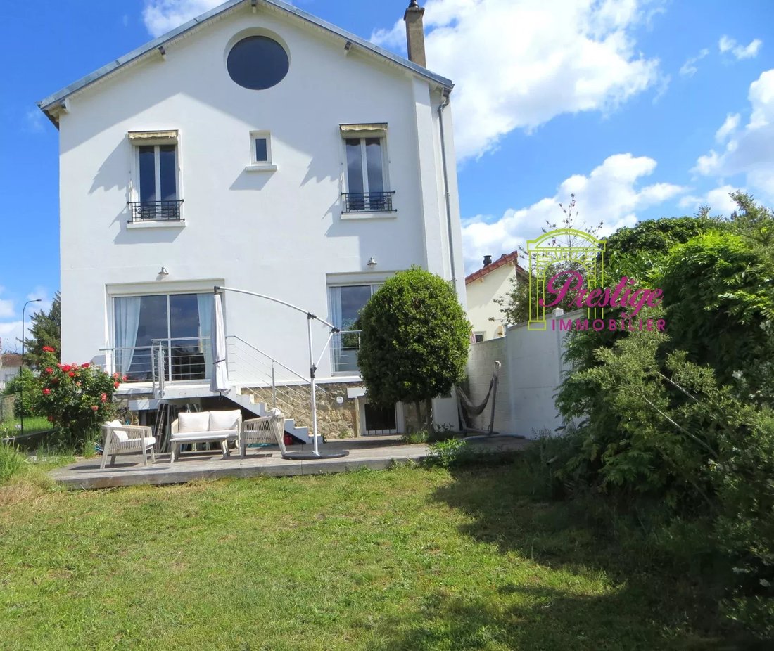 House in Les Cotes, Maisons-Laffitte, France 1 - 17967039