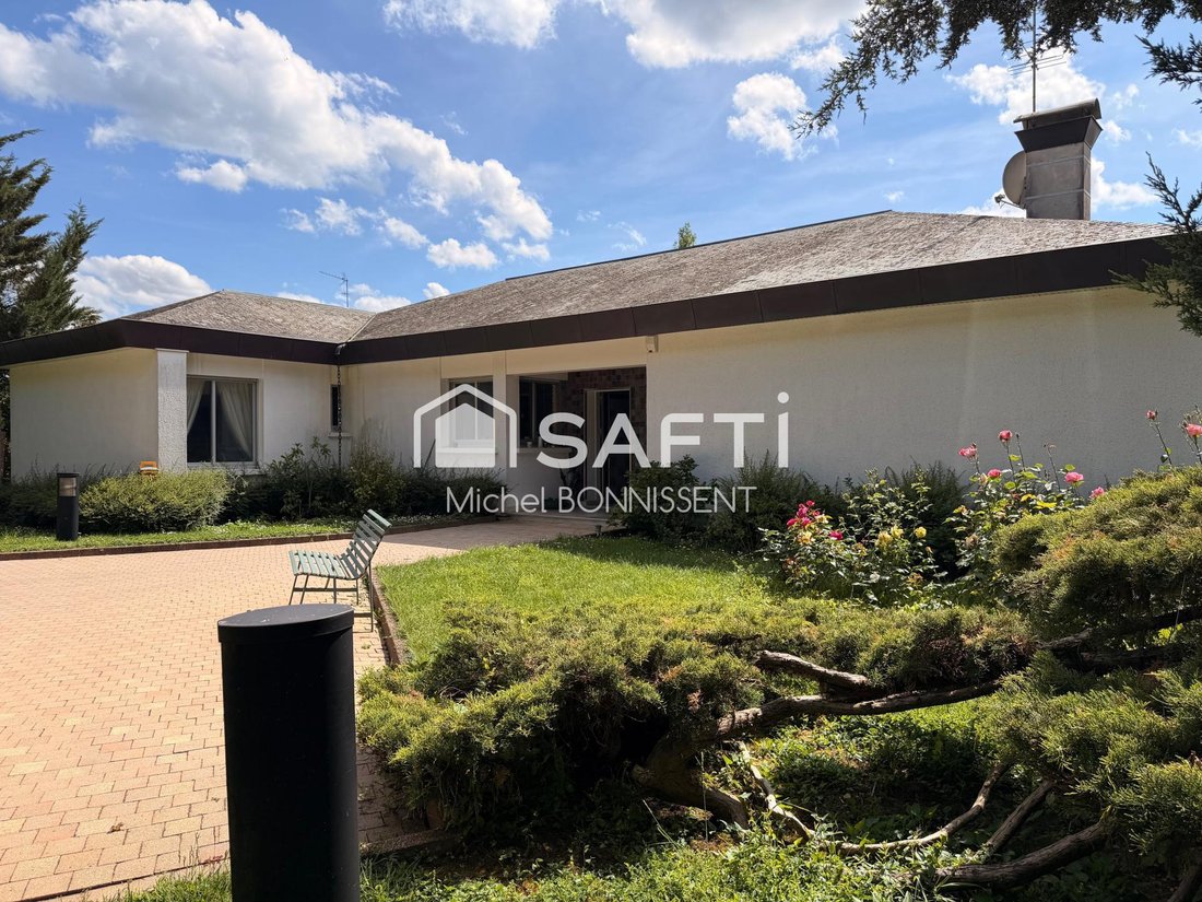 House in Saint-Doulchard, Centre-Val de Loire, France 2 - 17968001