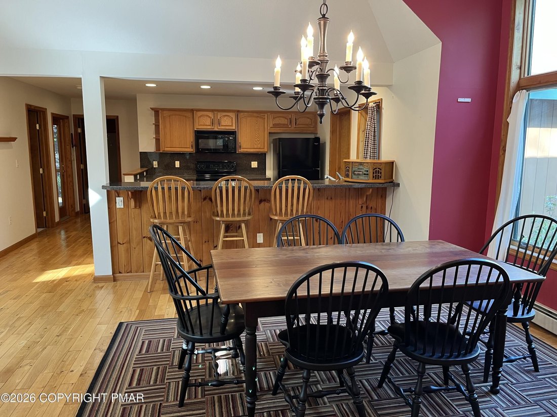 House in Pocono Pines, Pennsylvania, United States 4 - 17967971
