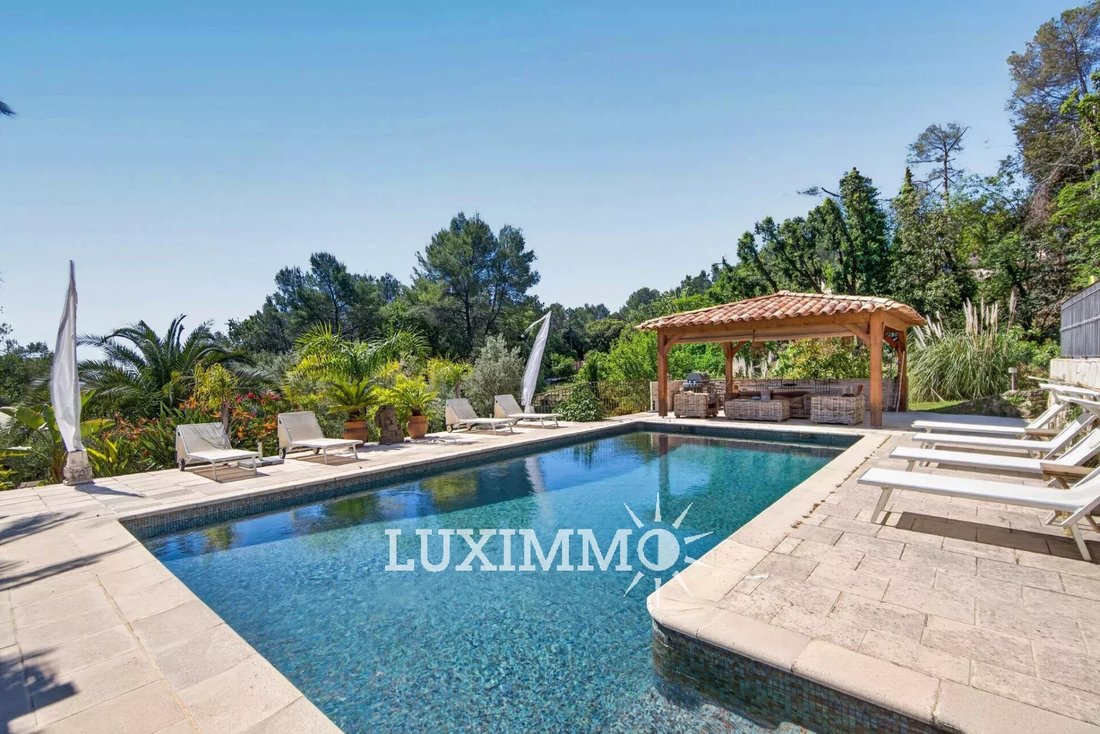House in Le Rouret, Provence-Alpes-Côte d'Azur, France 1 - 17968512