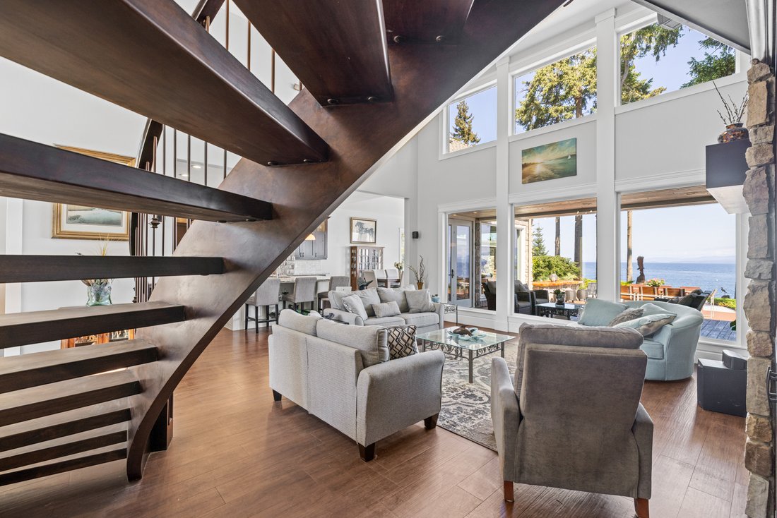 House in Nanaimo, British Columbia, Canada 5 - 17968225