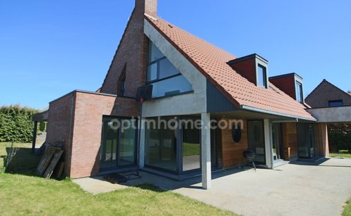 House in La Vallée-Petit Lannoy, Hem, France 1