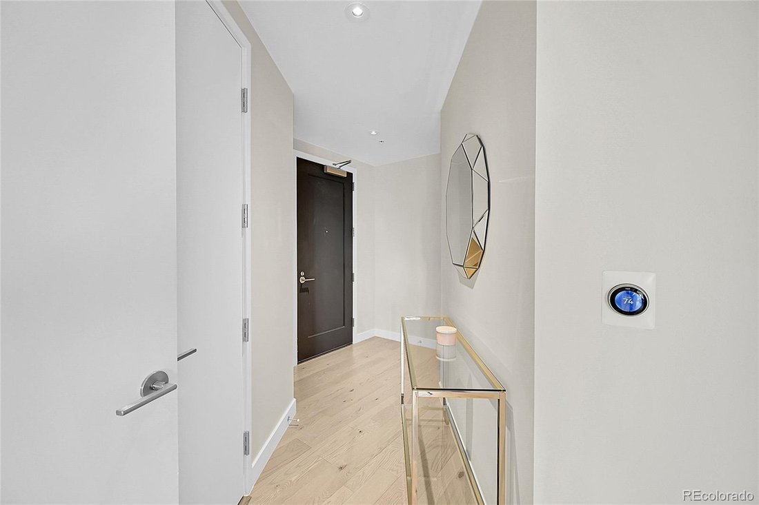 Condo in Denver, Colorado, United States 5 - 17969032