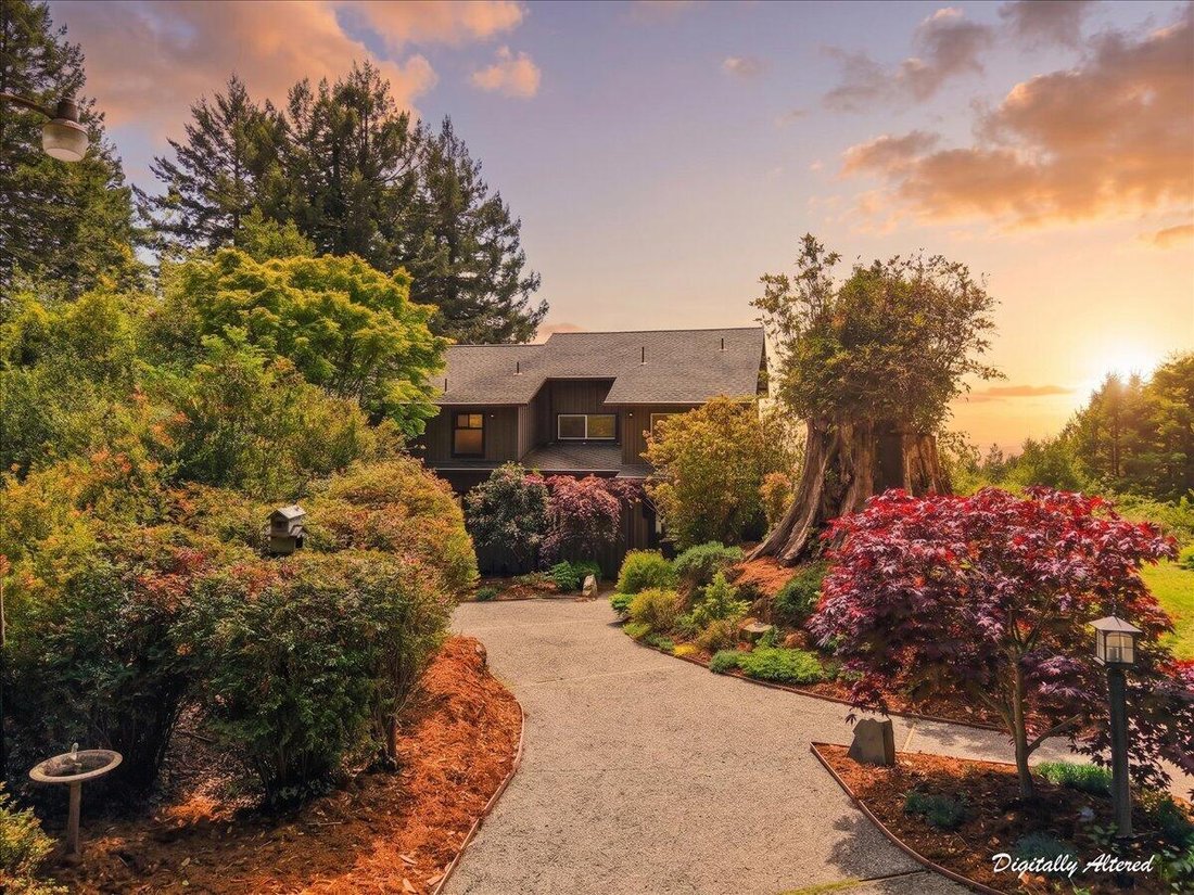 Kneeland, California, United States 1 - 17967296