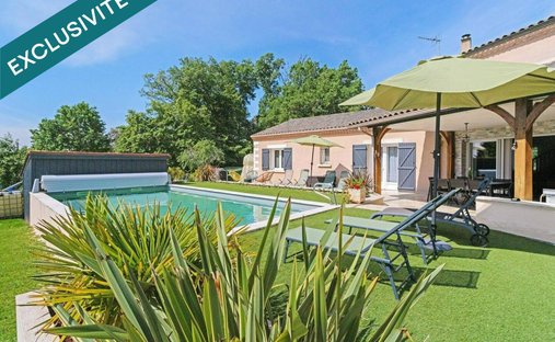 House in Coursac, Nouvelle-Aquitaine, France 1