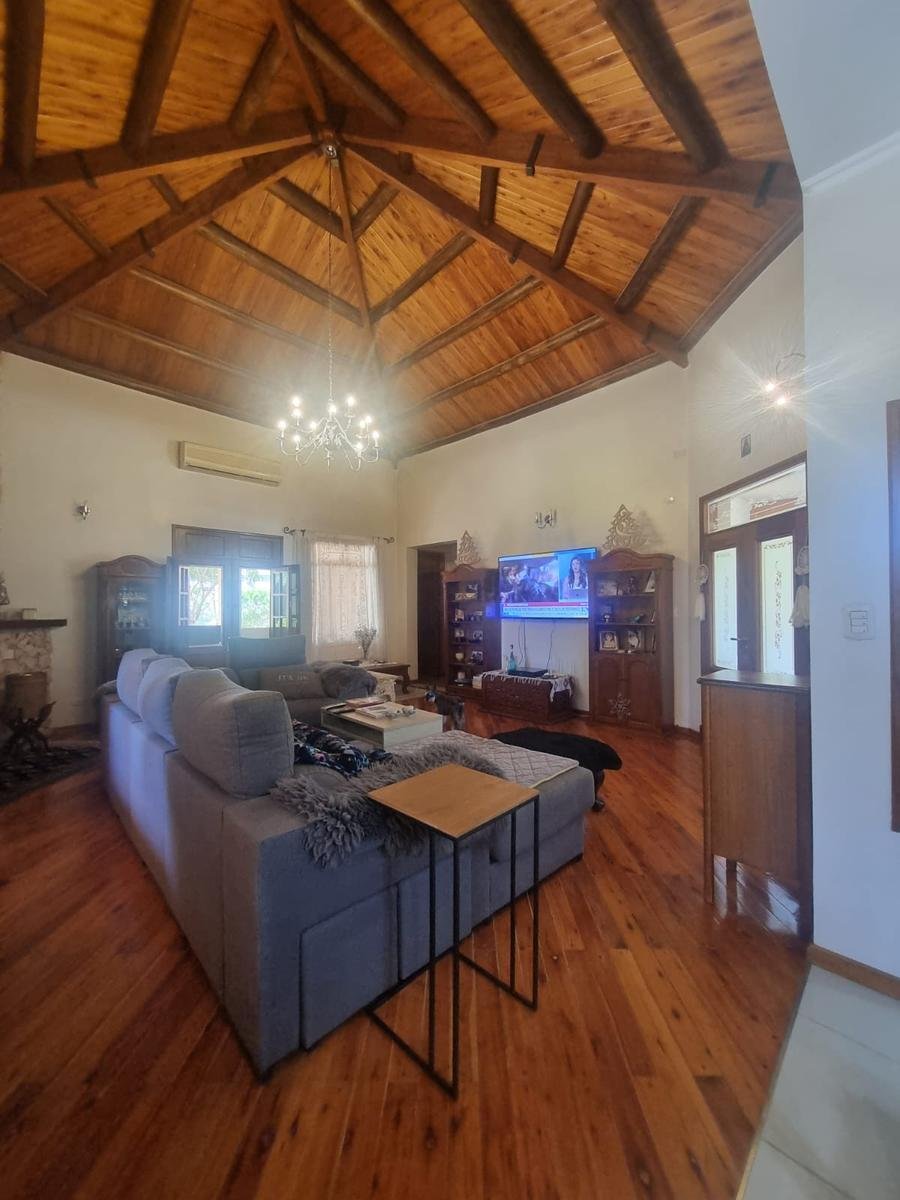 House in Santa Lucía, San Juan Province, Argentina 5 - 17968572