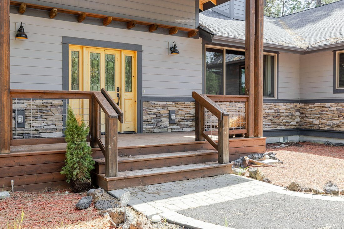 House in La Pine, Oregon, United States 3 - 17968658
