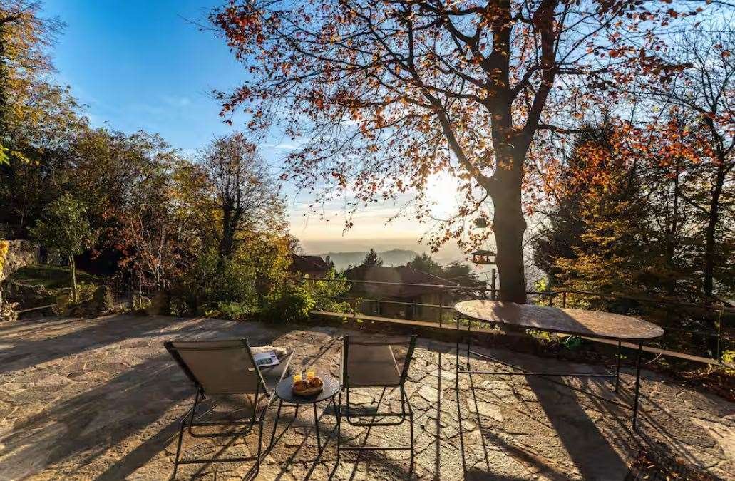 Villa in Brunate, Lombardy, Italy 2 - 17968521