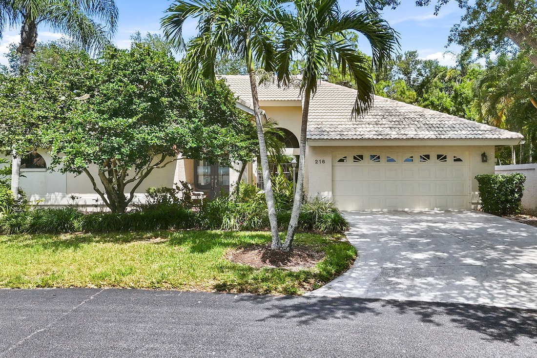 Venice, Florida, United States 2 - 17966875