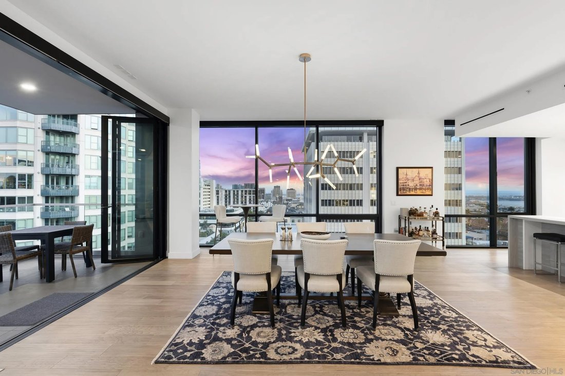Condo in San Diego, California, United States 2 - 17969213