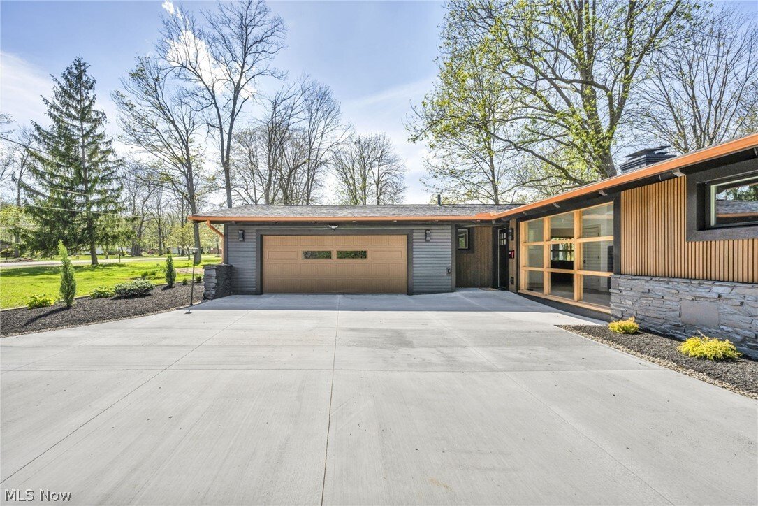 House in Solon, Ohio, United States 2 - 17968793