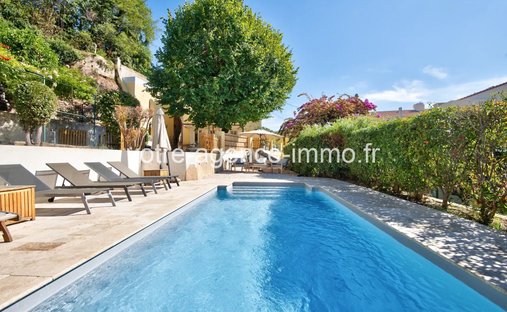 Villa in Nice, Provence-Alpes-Côte d'Azur, France 1