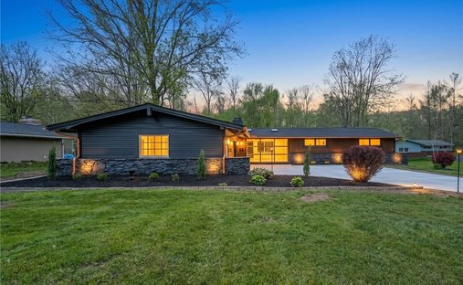 House in Solon, Ohio, United States 1